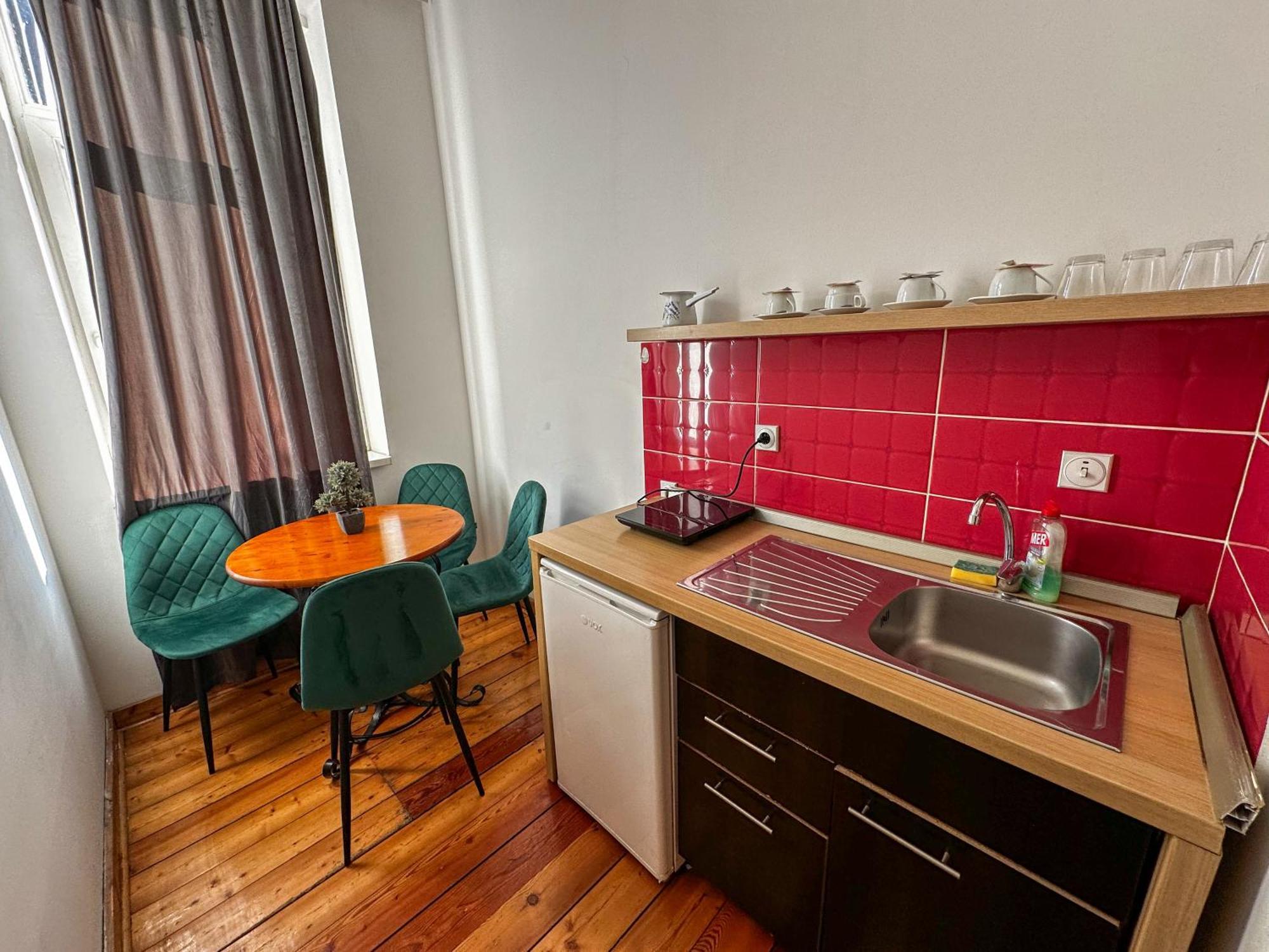 The Only One Apartments Ni Exteriör bild