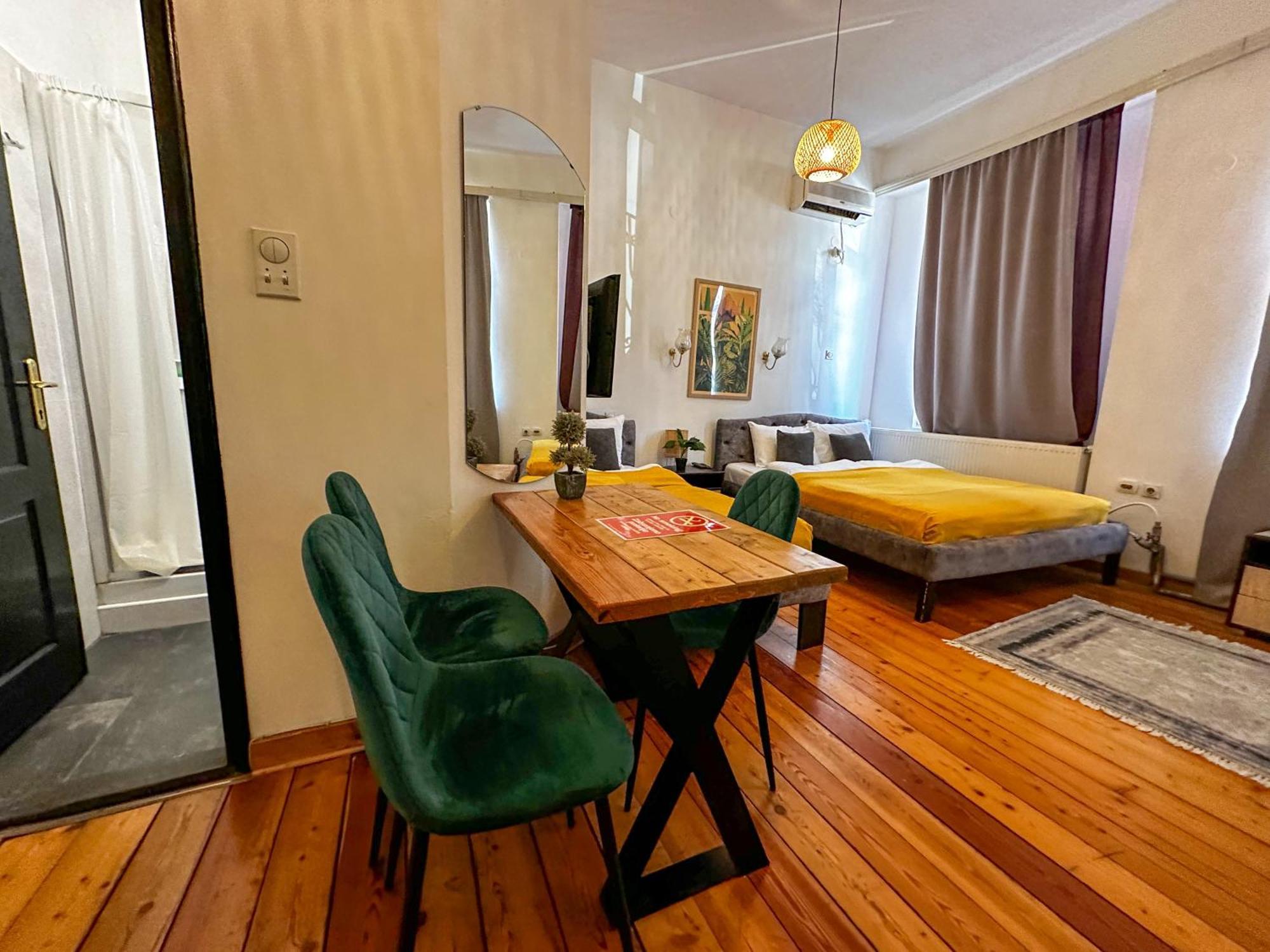 The Only One Apartments Ni Exteriör bild